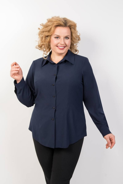 Классическая блуза из текстиля с манжетами и воротником-стойкой TrikoTex Stil М31-19бл - фото 1