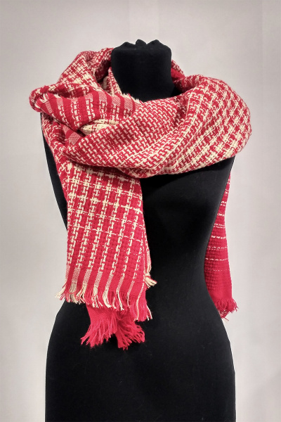 Шарф красный зимний из текстиля 75х190 см для стильных образов TrendCorner 9-16-19-175 1023 - фото 3