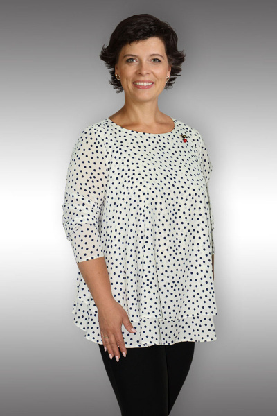 Блуза рукав 3/4 из текстиля в классическом белом цвете Таир-Гранд 62232 молоко+горох - фото 1