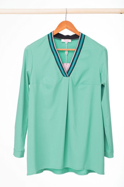 Зеленая блузка из мягкой ткани с складкой и V-образным вырезом Anelli 479 зеленый - фото 5