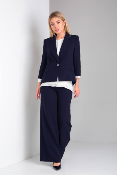 Элегантный брючный костюм с шифоновой блузкой и оригинальной спинкой DOGGI 2904 темно-синий - фото 1