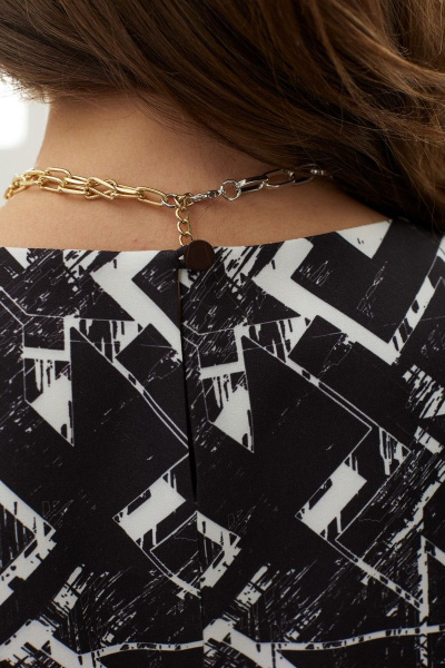 Черное платье прямого силуэта с шлицей и поясом MALI 423-048 черно-белый - фото 13