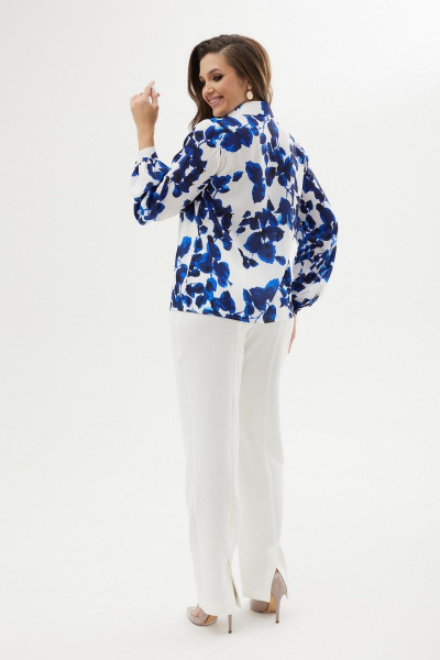 Блуза прямого силуэта с нагрудными вытачками и воротником-стойкой MALI 623-074 голубые_цветы - фото 12