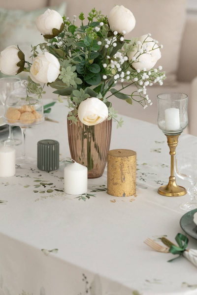 Круглая белая скатерть с изумрудной каймой и золотом 145х185см Listelle 512101 - фото 6