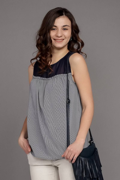 Летняя молодежная безрукавная блуза из текстиля с кокетками Соджи 397 - фото 1