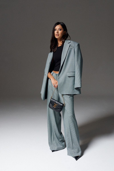 Зеленые брюки с геометрическими складками и стрелками ANNETE A422 - фото 3