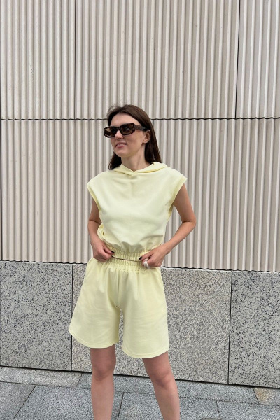 Костюм джемпер и шорты из хлопка с капюшоном i3i Fashion 406/2 желтый - фото 6