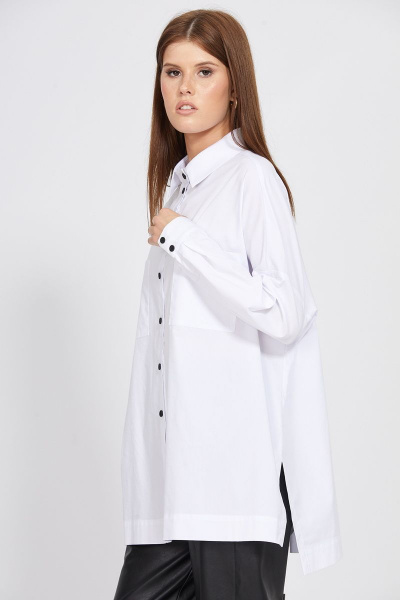 Демисезонная оверсайз блузка из хлопка с накладными карманами EOLA 2483 белый - фото 4