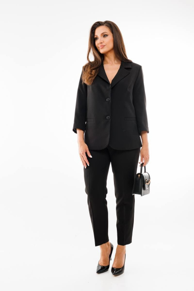 Деловой костюм из текстиля жакет с брюками зауженными к низу SandyNa 130561 черный - фото 15