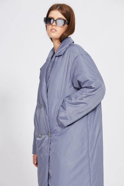 Пальто из плащевой ткани с двубортной застежкой и карманами EOLA 2441 серо-голубой - фото 7
