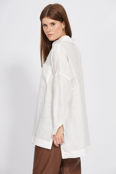 Белая оверсайз блузка из льна с накладными карманами EOLA 2489 молочный - фото 10