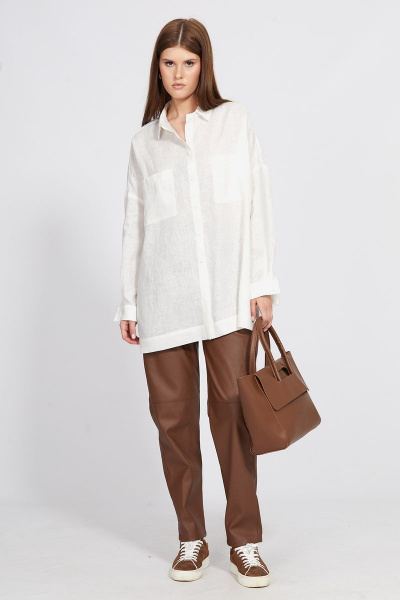 Белая оверсайз блузка из льна с накладными карманами EOLA 2489 молочный - фото 6