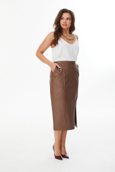 Юбка из экокожи с горизонтальным рельефом и разрезом MALI 223-050 коричневый - фото 4