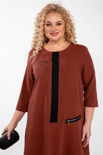 Демисезонное платье из текстиля с принтом и разрезами Michel chic 2073 кирпичный - фото 2