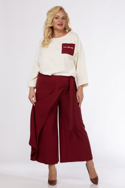Блуза и брюки-кюлоты свободного кроя на запах Michel chic 1349 молочный-бордовый - фото 4