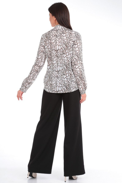 Блузка из текстиля с V-образным вырезом и складками Angelina & Сompany 822 - фото 7