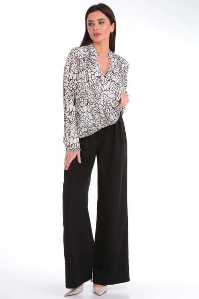 Блузка из текстиля с V-образным вырезом и складками Angelina & Сompany 822 - фото 5