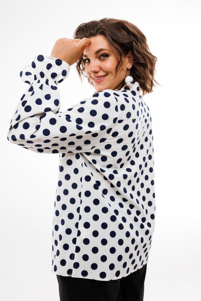 Блуза в горох из мягкой вискозы с объемом и бантом Anelli 1323 белый/черный_горох - фото 3