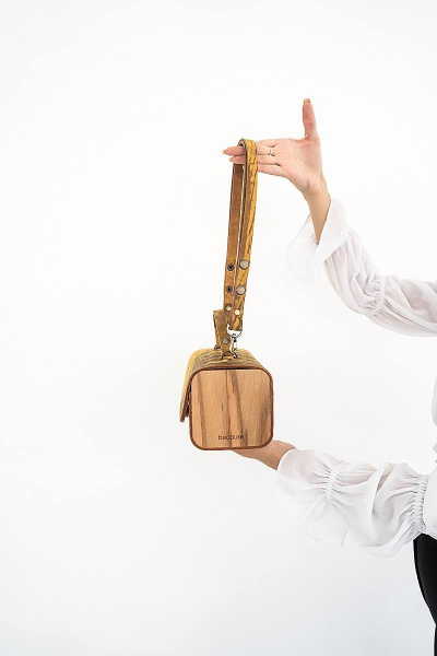 Желтая кожаная сумка с натуральными вставками и регулятором Because KVADRO VINTAGE_DYNA - фото 6