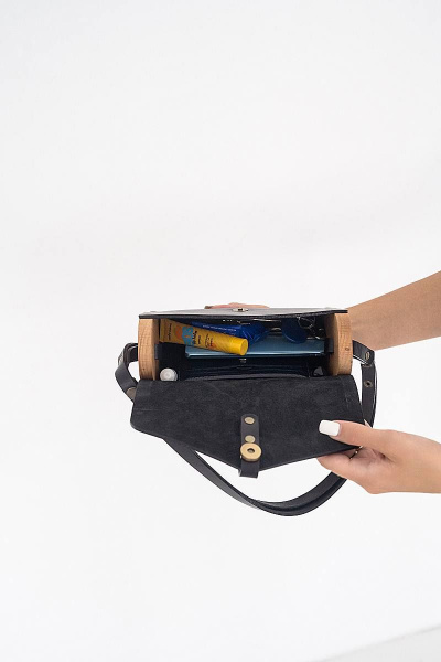 Черная кожаная вместительная сумка с деревянными элементами Because MISHEL BLACK - фото 5