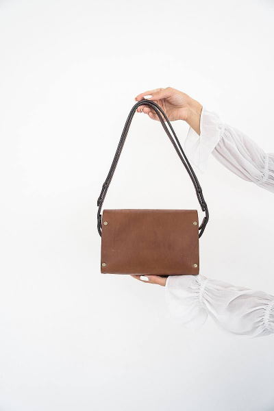 Кожаная сумка Мишель из натуральной кожи и дерева, 22х15х10 см Because MISHEL BROWN - фото 3