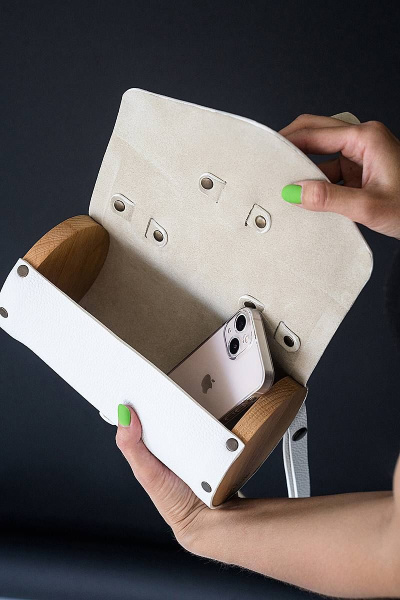 Кожаная сумка через плечо из натуральной кожи и дерева, 22х11х11 см Because TUB BEL - фото 4