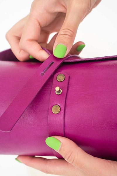 Кожаная сумка через плечо из натуральной кожи и дерева, 22х11х11 см Because TUB FYKSIA - фото 5