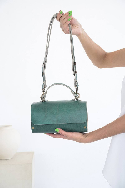 Кожаная сумка через плечо из натуральной кожи и дерева, 22х12х12 см Because KVADRO IZUMRUD - фото 2