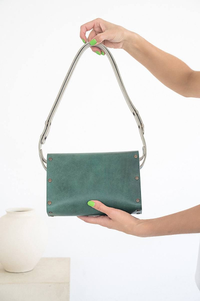 Сумка АЭЛИТА из натуральной кожи и дерева, регулируемый ремень Because AELITA IZUMRUD - фото 4