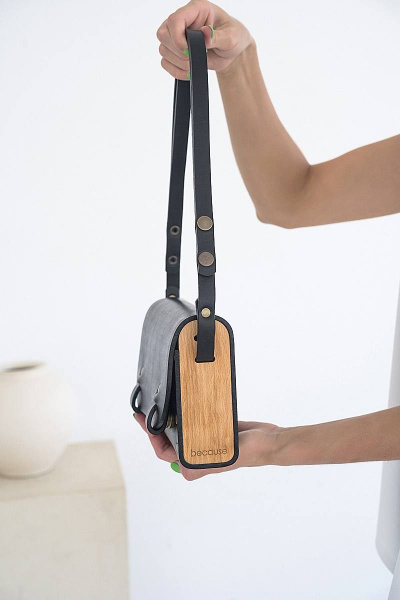 Сумка АЭЛИТА из натуральной кожи с деревом, универсальный стиль Because AELITA BLACK - фото 2