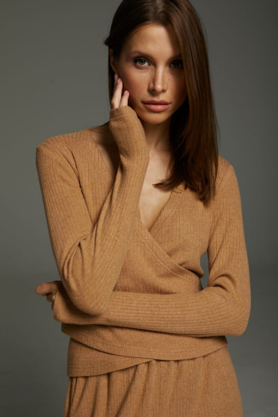 Брюки и джемпер в рубчик с поясом для повседневной носки DAVA 180 кэмел - фото 2