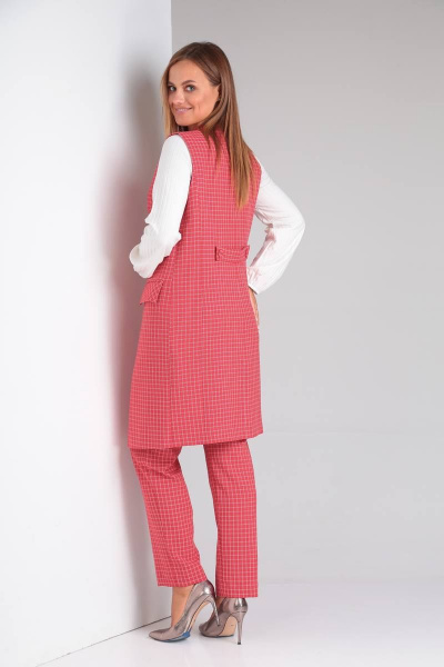 Деловой комплект блузы, брюк и жилета из текстиля и трикотажа TVIN 7646 красный - фото 7