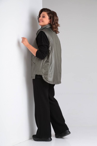 Демисезонная жилетка из плащёвой ткани двухсторонняя Диомант 1897 хаки/черный - фото 7