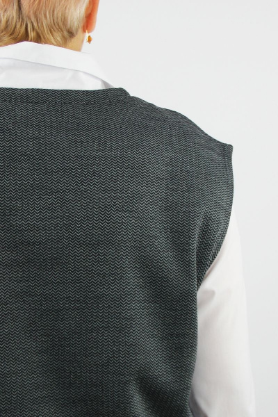 черный комплект из шерсти и трикотажа с жилетом и брюками Полесье С0188-23 3С3101-Д43 164 глубокий_черный - фото 3