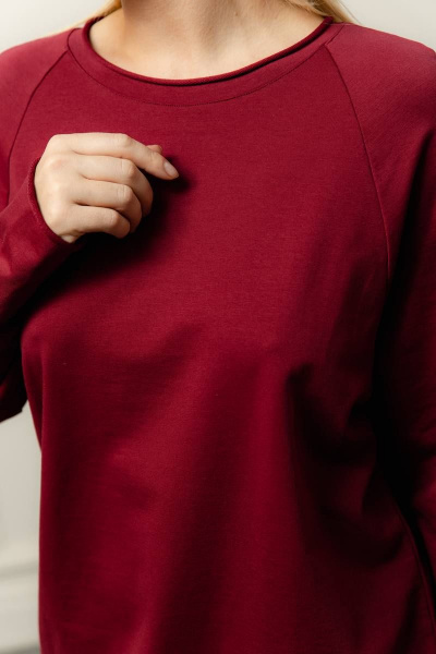 Платье из хлопка с комфортной посадкой для каждодневного стиля Romgil 945ДФТЗ вишневый - фото 4