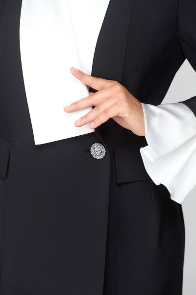 Платье за колено с контрастной отделкой и рельефами ANASTASIA MAK 1124 чёрный - фото 8