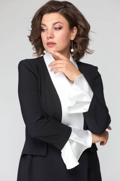 Платье за колено с контрастной отделкой и рельефами ANASTASIA MAK 1124 чёрный - фото 5