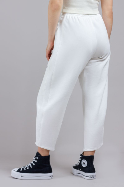 Брюки женские осенние из трикотажа с карманами Mirolia 1189 кремовый - фото 2