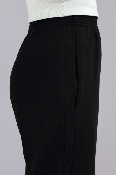 Брюки женские демисезонные из трикотажа с защитами Mirolia 1189 чёрный - фото 5