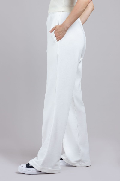 Брюки женские белые из трикотажа с высокой посадкой Mirolia 1191 кремовый - фото 3