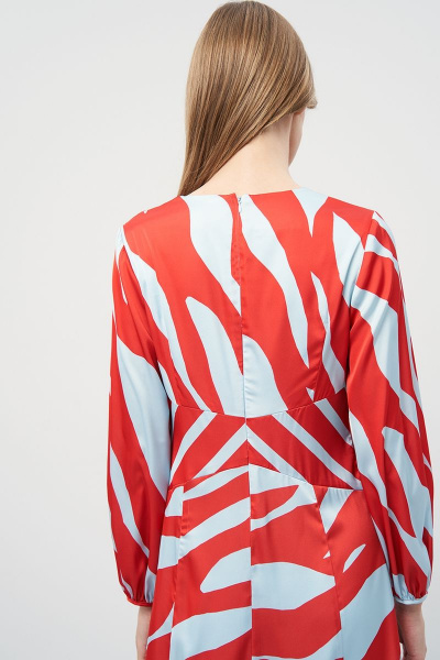 Горизонтальное голубое платье с вырезом лодочкой и вытачками Art Ribbon M3903P_1 - фото 3