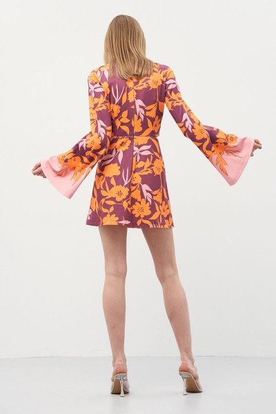 Модное трикотажное платье с длинным рукавом и застежкой на спинке Art Ribbon M3914P - фото 5