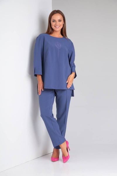 Комплект из блузы и брюк с вышивкой для демисезона TVIN 7612Л сирень - фото 1