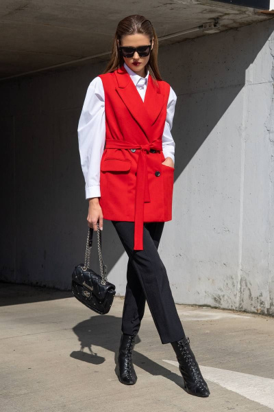 Деловой женский жилет двубортный с поясом и карманами Luna 066 красный - фото 2