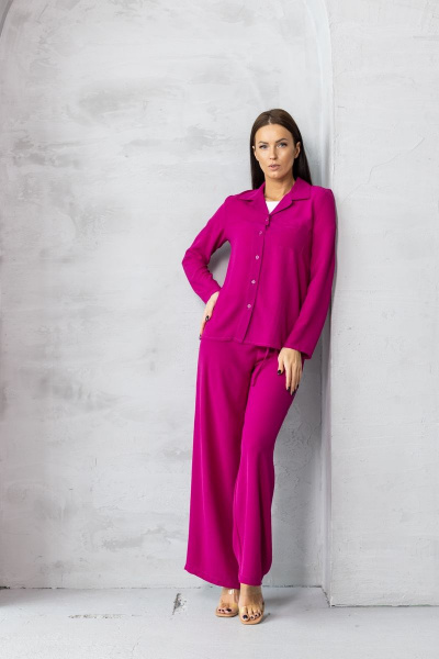 Костюм из жатой ткани розовый классический стиль Friends 5-003FR-fuk фуксия - фото 1