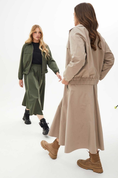 Костюм с расклешенной юбкой из плащевой ткани Mislana С268 хаки - фото 12