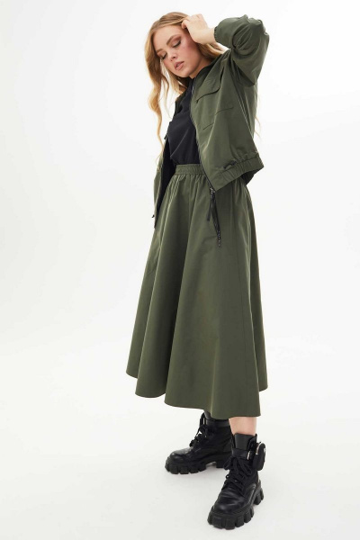 Костюм с расклешенной юбкой из плащевой ткани Mislana С268 хаки - фото 2