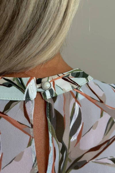 Блуза приталенная из трикотажной масло-вискозы нарядная LindaLux 1-317 ласточки - фото 5