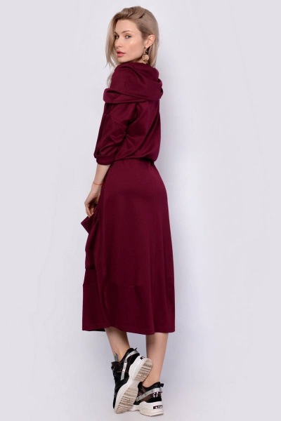 Платье оверсайз с воротником и поясом из вискозы Patriciа F14835 бордовый - фото 2