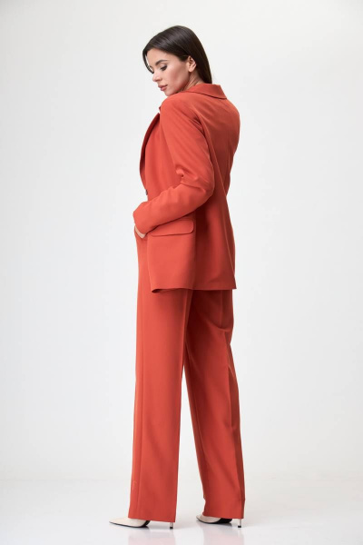 Брючный костюм из ткани с жилетом и двубортным жакетом Anelli 1298 мандарин - фото 5